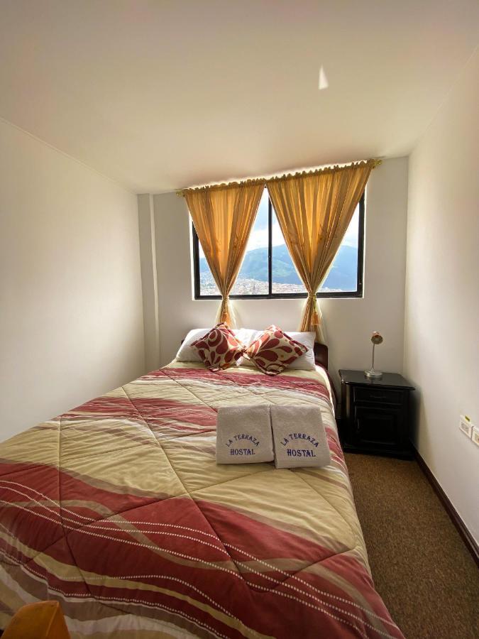 Hostal La Terraza - Roof Terrace Overlooking The North And Historic Centre Quito Exterior foto