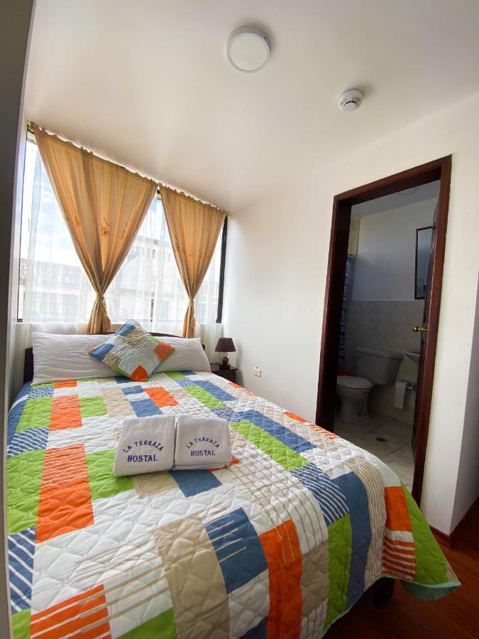 Hostal La Terraza - Roof Terrace Overlooking The North And Historic Centre Quito Exterior foto