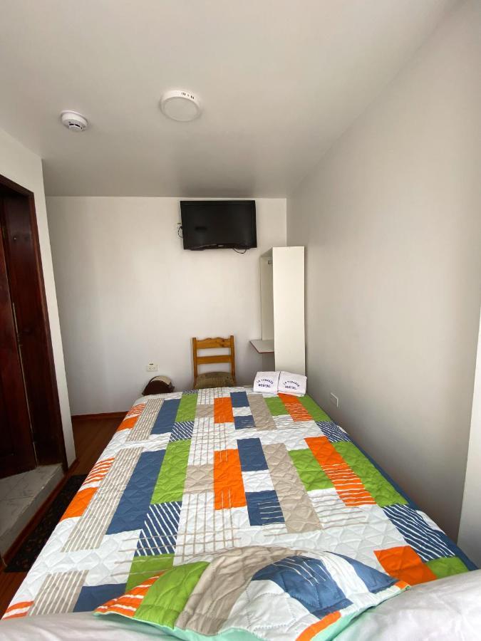 Hostal La Terraza - Roof Terrace Overlooking The North And Historic Centre Quito Exterior foto